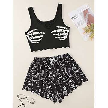 WDIRARA Women's Sleepwear Cartoon Skull Print Pajama Set Cami and Shorts Black Scallop L
