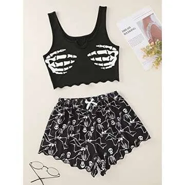 WDIRARA Women's Sleepwear Cartoon Skull Print Pajama Set Cami and Shorts Black Scallop L