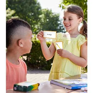 Carson Dellosa 104 Spanish Flash Cards for Kids, Spanish Vocabulary Flash Cards for Beginners, Picture Flash Cards for Toddlers, Learning Spanish Game for Beginners