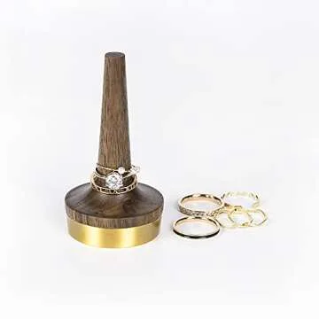 belaDESIGN Black Walnut Wooden Ring Holder, Wood Crafts Stand Jewelry Display, Gift for Engagement, Wedding Ceremony, Anniversary, Valentine's, Men and Women, 1 Pack