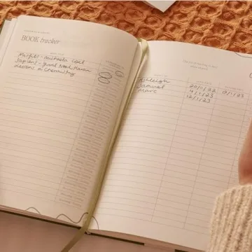 Papier Reading Journal - Review 32 Books with Style