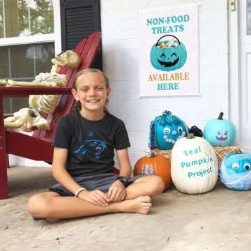 Teal Pumpkin Project Yard Flags, Non-food Treats Available Here Signs Allergy-friendly Halloween Trinkets and Treats Garden Flags, Set of 2
