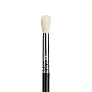 Sigma E35 Tapered Blending Brush for Precision Eyeshadow