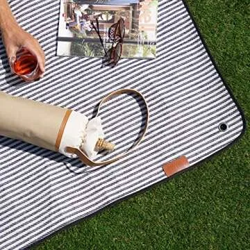 Twine Waterproof Outdoor Blanket - Stylish & Functional