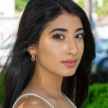 Teardrop Chunky Gold Earrings, Lightweight 18K Gold Plated Hoop Earrings Dupe for Women, Hypoallergenic Trendy Statement Hollow Earrings