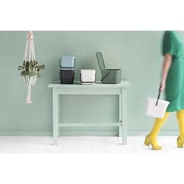 Brabantia Sort & Go Food Waste Trash Can (1.6 Gal / White) Small Countertop Kitchen Compost Caddy with Handle & Removable Lid, Easy Clean, Fixtures included for Wall/Cupboard Mounting