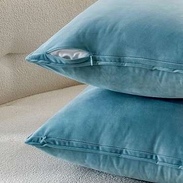 MIULEE Pack of 2 Decorative Velvet Throw Pillow Cover Soft Light Blue Pillow Cover Solid Square Cushion Case for Sofa Bedroom Car 18x 18 Inch 45x 45cm