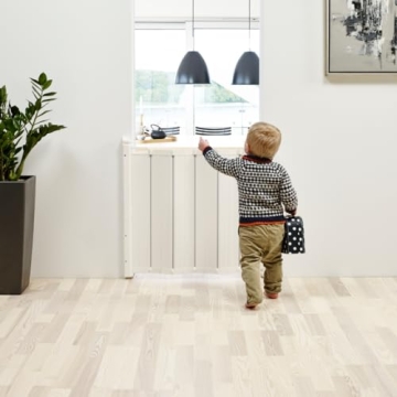 BabyDan Guard Me Safety Gate Retractable Design for Home Safety