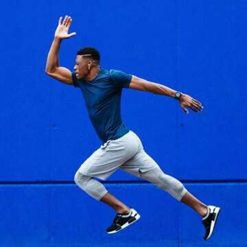 JBL Endurance Race TWS - Waterproof true wireless active sport earbuds, JBL Pure Bass Sound, Up to 30 hours of battery life, IP67 Waterproof and Dustproof, Ambient Aware & TalkThru (White)