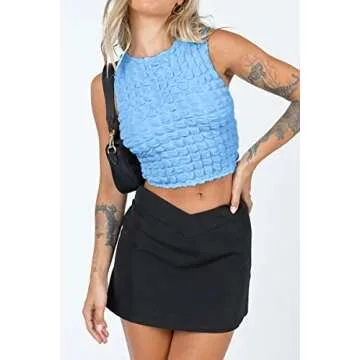 Chic Popcorn Sleeveless Crop Tops for Summer Style