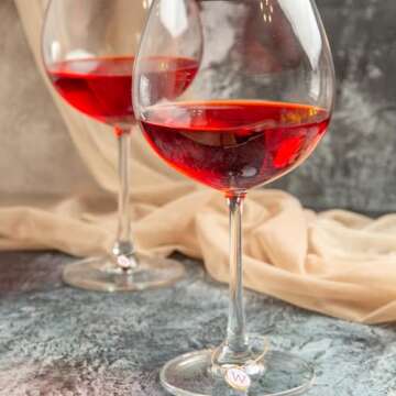 26 Pcs Wine Glass Charms Letters Glass Charm Markers Wine Charms with Rings Tags Wine Glasses Identifier Wine Glass Letters Markers for Stem Glasses Wine Champagne Party Favors Decor