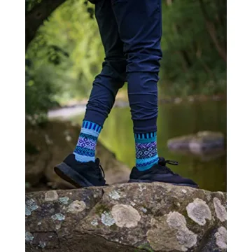 Solmate Socks - Mismatched Comfort for Every Occasion