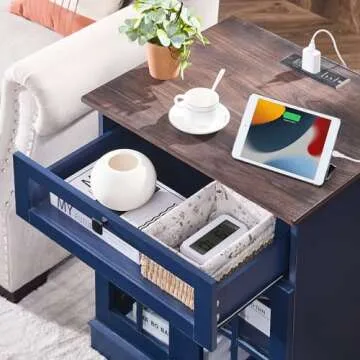 NONGSHIM Farmhouse End Table with Charging Station