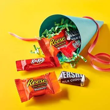 HERSHEY'S, KIT KAT and REESE'S Assorted Milk Chocolate Candy Variety Bag, 80.39 oz (265 Pieces)