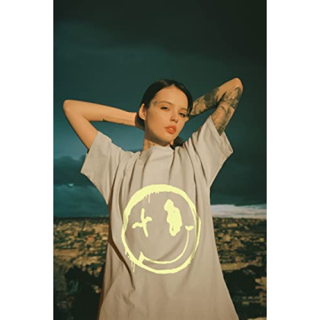 WLLW Women's Oversized Graphic Tees - Trendy & Comfortable