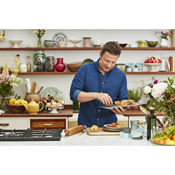 JAMIE OLIVER Acacia Wood Cutting Board Small Ideal for Slicing