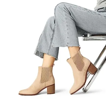 DREAM PAIRS Retro Chelsea Ankle Boots for Stylish Comfort