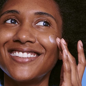 Hyaluronic Cloud Barrier Moisturizer for Radiant Skin