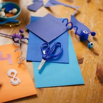 Fiskars 5" Blunt-Tip Scissors for Kids 4+ - Scissors for School or Crafting - Back to School Supplies - Blue