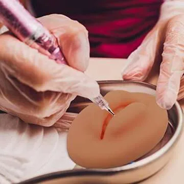 Silicone Lip Model, Soft Silicone Mouth Model, Flexible Silicone Practice Skin, Silicone False Lip Model for Education Display, Rubber Simulation Mouth for Makeup Artists Teaching Instructions