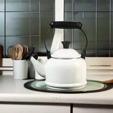 Le Creuset Demi Tea Kettle - Stylish and Durable