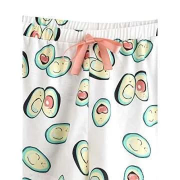 DIDK Women's Cute Cartoon Print Tee and Shorts Pajama Set Avocado White Medium