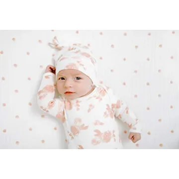 aden + anais Snuggle Knit Newborn Gift Set for Babies 0-3 Months