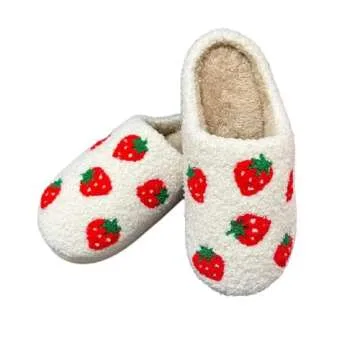 Stylish OTELUXS Strawberry Slippers for Cozy Comfort