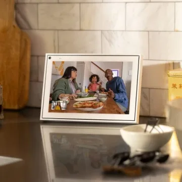 Meta Portal 10” Smart Video Call Device for Home Connectivity