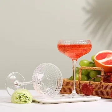 YY Vintage Coupe Cocktail Glass - Elegant Handcrafted Crystal