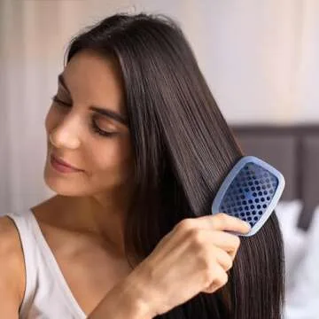 FHI Heat UNbrush Mini Detangler Brush for Pain-Free Brushing on All Wet or Dry Hair Types — Durable Duoflex Anti-Static Bristles, Lightweight Handle, Vented Mini Hair Brush, Periwinkle Light Blue