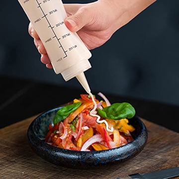 Ailelan 12 Pack 8 Oz Squeeze Bottles for Versatile Use