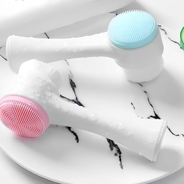 Affordable Manual Facial Cleansing Brush for Deep Cleaning