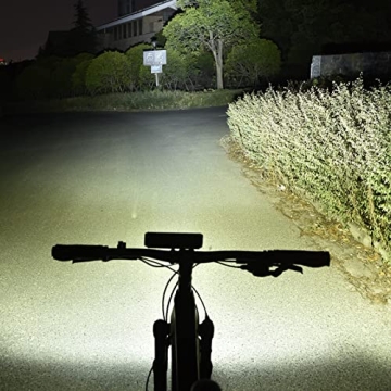 2600 Lumens USB Rechargeable Bike Light for Night Riding