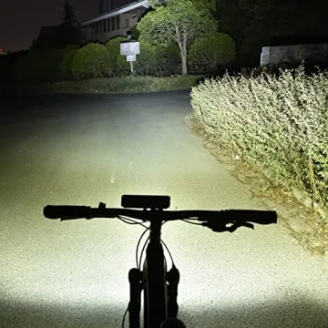2600 Lumens USB Rechargeable Bike Light for Night Riding