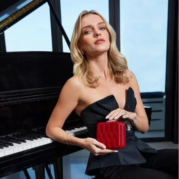 Wolf Designs Caroline Jewelry Case - Elegant Travel Organizer