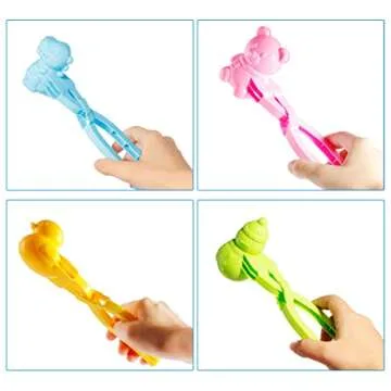 Snowball Maker Toys, 4pcs Outdoor Snow Ball Toys Beach Toy with Handle Snowball Maker Tools Shape of Duck, Snowman, Dinosaur, Bear, Christmas Snowball Clips Beach for Kids Winter Snow Fight Games