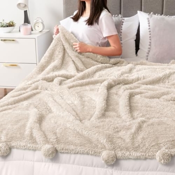 PAVILIA Cream Sherpa Throw Blanket - Soft and Warm