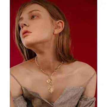 Chic Gold Heart Pendant Choker Necklace for Women