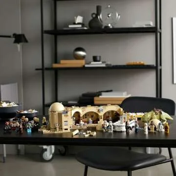 LEGO Star Wars Mos Eisley Cantina 75290 Building Set