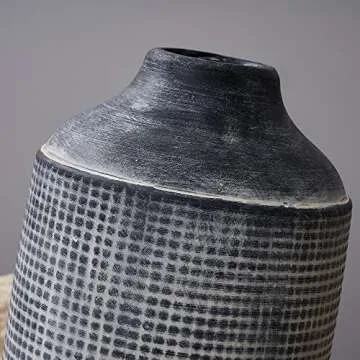 SIDUCAL Ceramic Rustic Farmhouse Vase, Sand Glaze Finish Boho Vase, Pottery Decorative Flower Vase for Home Decor, Table, Living Room Decoration, Shelf Decor, Mantel, 7.4 Inch, Black