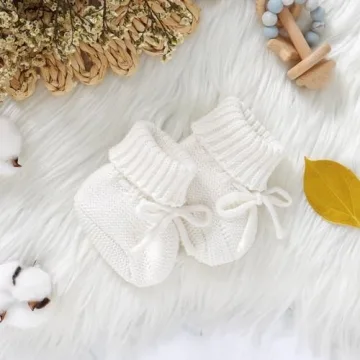 Hadetoto Baby Booties Newborn First Walkers Cozy Shoes Warm Knit Soft Booties for Toddler Infant Boy Girl