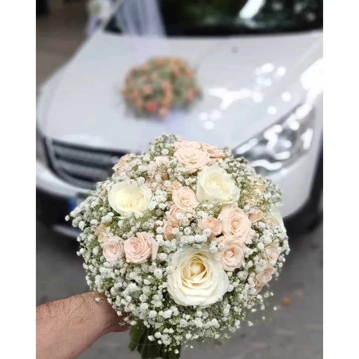 دسته‌گل عروس با رز سفید، رز مینیاتوری گلبهی