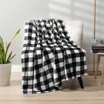 PAVILIA Buffalo Plaid Fleece Throw Blanket - Cozy Style