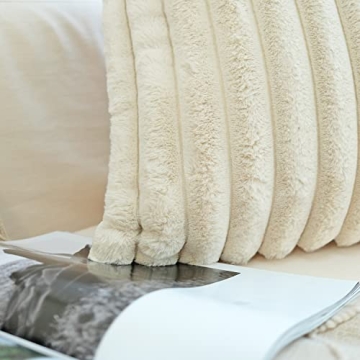Luxury Faux Fur Pillow Covers for Cozy Living Space