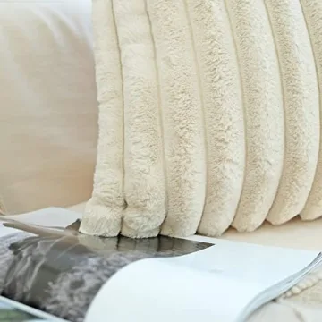 Luxury Faux Fur Pillow Covers for Cozy Living Space