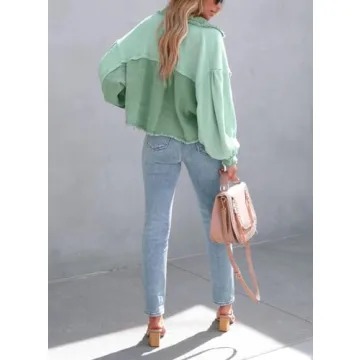 chouyatou Women's Cropped Waffle Knit Jacket Boyfriend Button Down Shirt Shacket Tops (Small, Green)