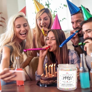 Homsolver 30th Birthday Gifts for Her Women, Happy 1995 30th Birthday Candle Gifts Ideas-Limited Edition 1995 Handmade Candles (Vanilla Birthday Cake Scent with Sprinkles)