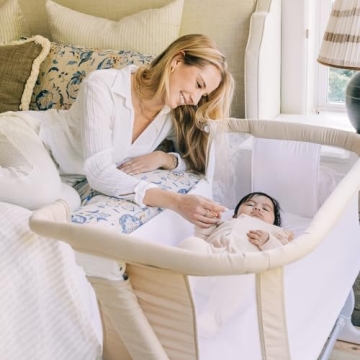 Baby Delight Beside Me Dreamer Bassinet for Safe Sleep