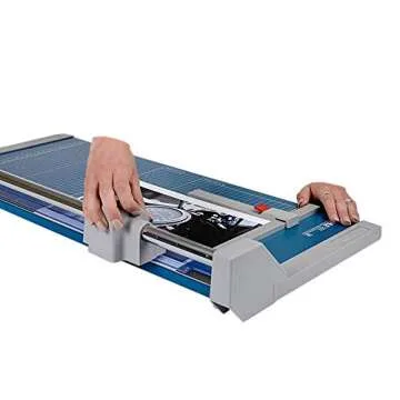 Dahle 552 Professional Trimmer for Precision Cuts